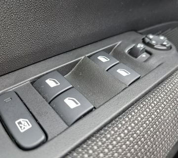 Citroën C3 Aircross PureTech 110 Shine BVM6**JAMSTVO 12 MJESECI** - cover
