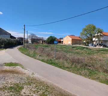 ZADAR - POLIČNIK, GRAĐ.ZEMLJIŠTE 2800 M2, PRODAJA. - cover