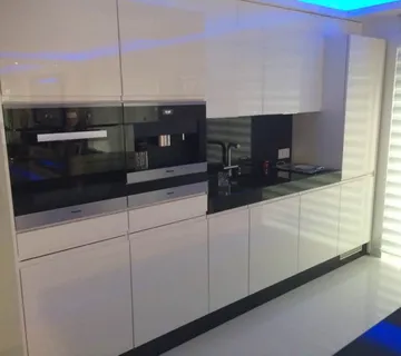 Kuhinja visoki sezonsko sniženje -50% - cover