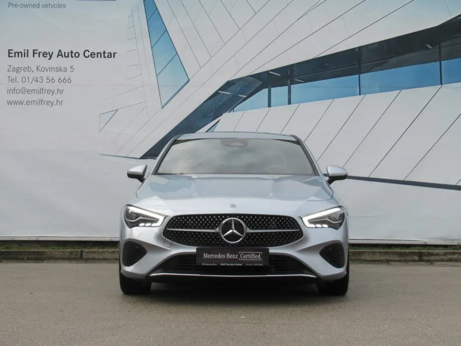 Mercedes-Benz CLA 180 Progressive - cover