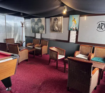 Kuća s uhodanim kafićem i dva stana – Mursko Središće - cover