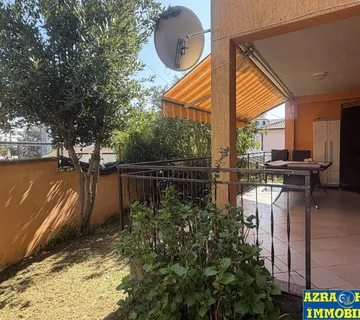 POREČ- ŠPADIĆI, ca. 400m od mora, stan u prizemlju 76m2, s vrtom 80m2 - cover