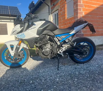 SUZUKI GSX8S - cover