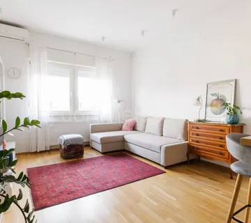 Centar, Palmotićeva, prekrasan 2 soban stan, NKP 43m2 - cover