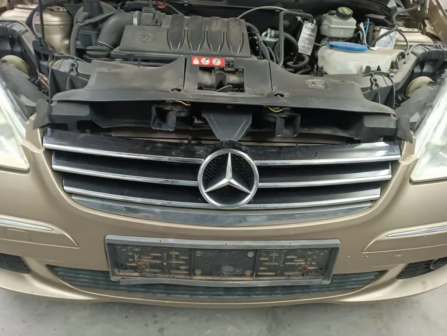 Mercedes A Klasa 2006 180cdi maska branika - cover