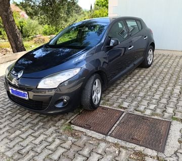 Renault Megane 1,6 16V - cover