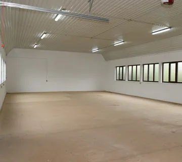 Poslovni prostor, skladište 220m2 - cover