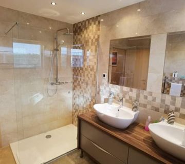 Luksuzni apartman 5m od mora , Privlaka - cover