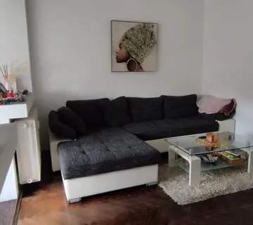 OSIJEK, NAJUŽI CENTAR, 2S stan na prodaju, TOP LOKACIJA!! - cover