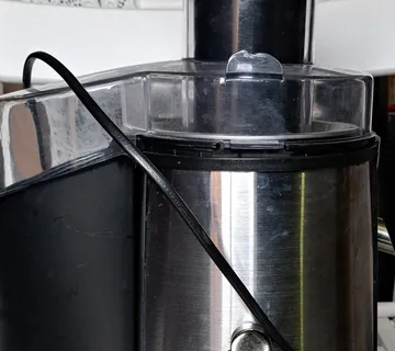 Superior sokovnik prodajem - cover