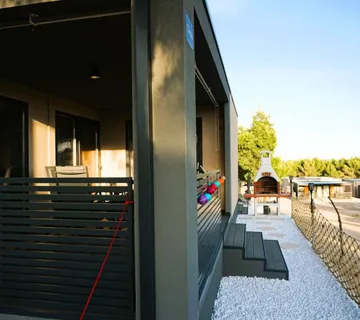 !!Mobilna kućica 180 metara od mora: Drage, 64.00 m2 (prodaja) - cover