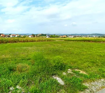 Građ. zemlj. Jakovlje, 1200m2, LIJEPA POZICIJA ! - cover