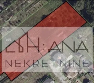 Građevinsko zemljište sa zgradom, Josipovac, 6000 m2 - Josipovac, Osijek