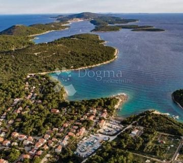 GRAĐEVINSKO ZEMLJIŠTE MALI LOŠINJ - cover