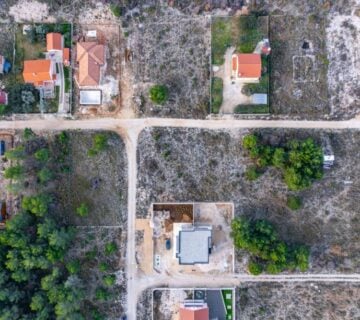 Građevinsko zemljište - Novigrad, Paljuv - 1,049 m2 - cover