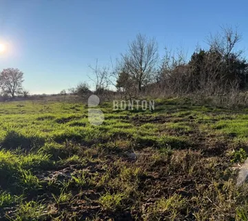 GRAĐEVINSKO ZEMLJIŠTE-POLJICA - cover