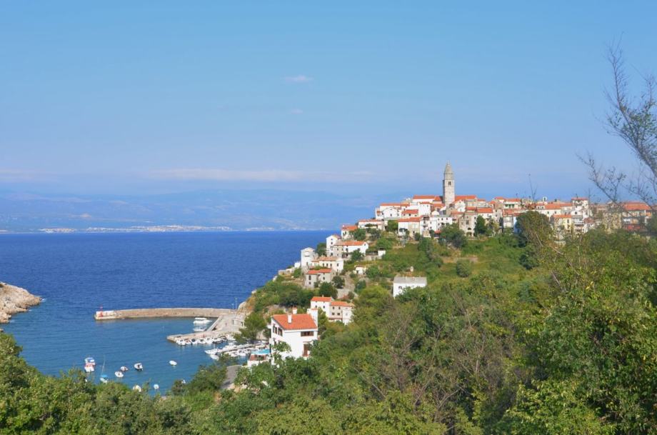 gradevinsko-zemljiste-prodaja-vrbnik-hrvatska-1620-m2-356-000-00-slika-201895948