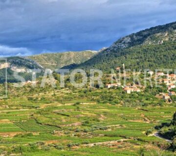 Građevinsko zemljište, Vrisnik, otok Hvar, 1054 m2 - cover