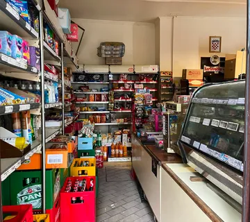 Ulični lokal Zagreb Dubrava, 65.55 m2, garaža