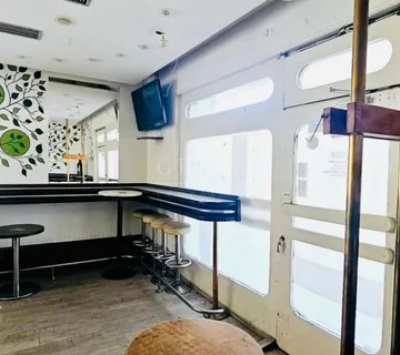 POSLOVNI PROSTOR (54,04 m²) NA ATRAKTIVNOJ LOKACIJI,PRODAJA! - cover