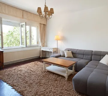 3-sobni Stan Širi centar 80m² PARKING/tramvaj zona - Zagreb