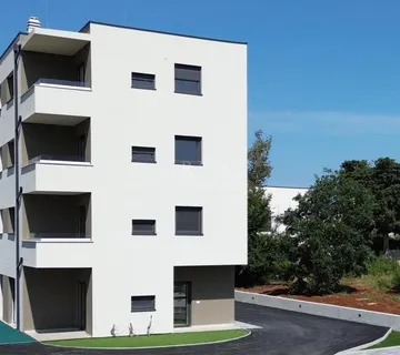 Stanovi u novogradnji sa liftom okolica Poreča