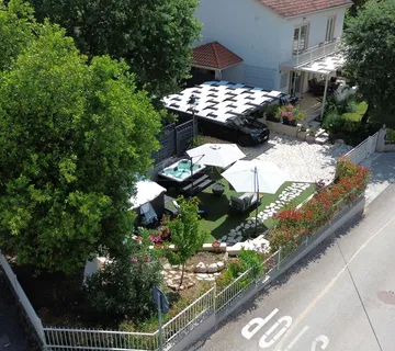Prodaje se lijepi stan u prizemlju kuće okolica Poreča