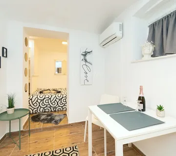 GARSONIJERA RIBNJAK (21m2),NAJAM! - Zagreb