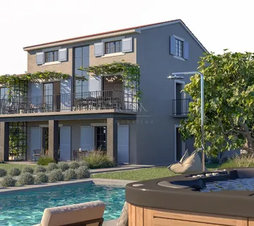 Kuća sa 2 stana, 4 km od Poreča, 320 m2, prodaja - cover