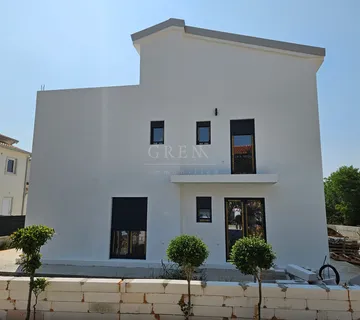 Dvojna kuća 1500 m od mora, Poreč, 190 m2, prodaja - cover