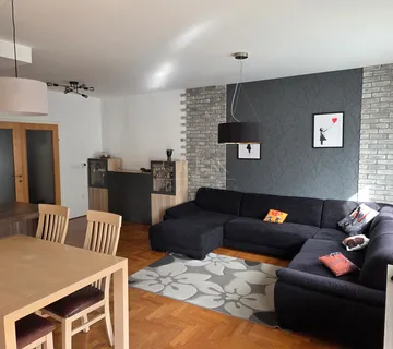 Stan Zagreb Špansko, 130 m2, vrt 50 m2 - cover