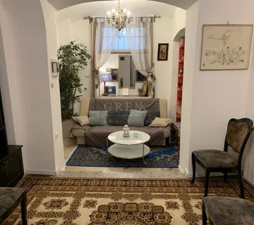 Zagreb, Mesnička – stan s poslovnim prostorom i skladištem, 51 m² + 22 m²