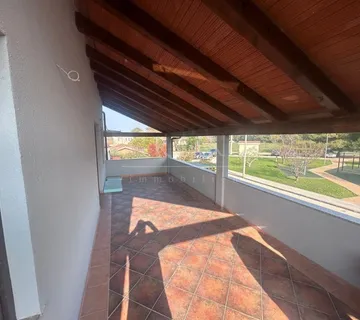 Renovirani stan 5 km od Poreča