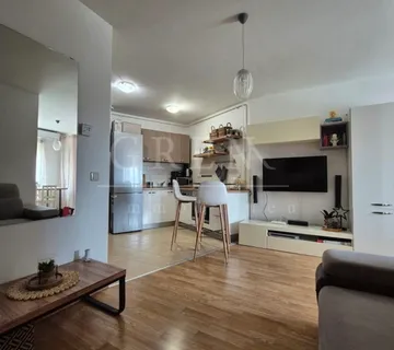 Dvosobni stan, Oroslavje centar, 44 m2