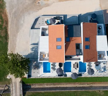 Prodaje se ova moderna kuća udaljena 500 m od mora - Poreč