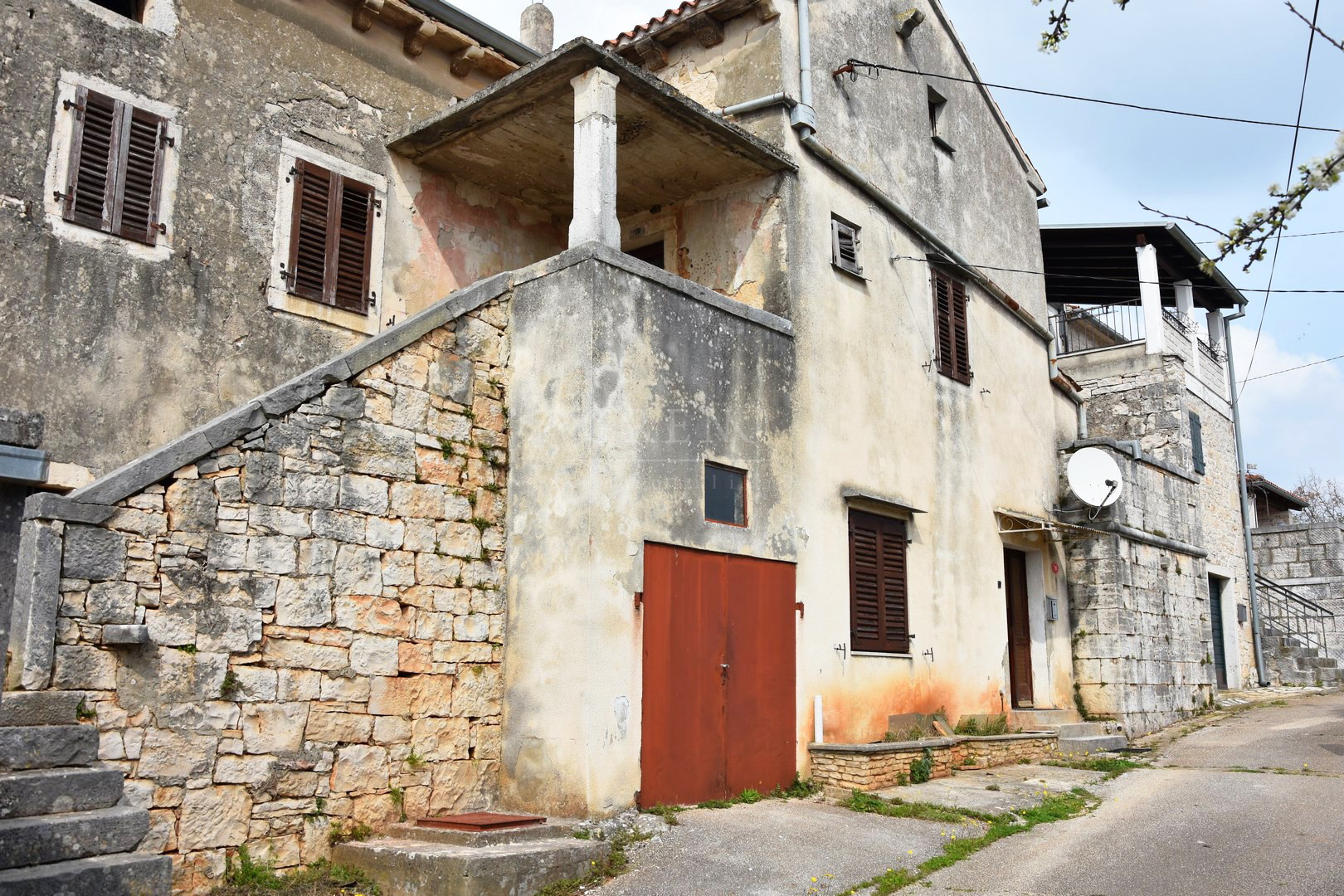 Istarska kamena kuća 15 km. od Poreča - cover