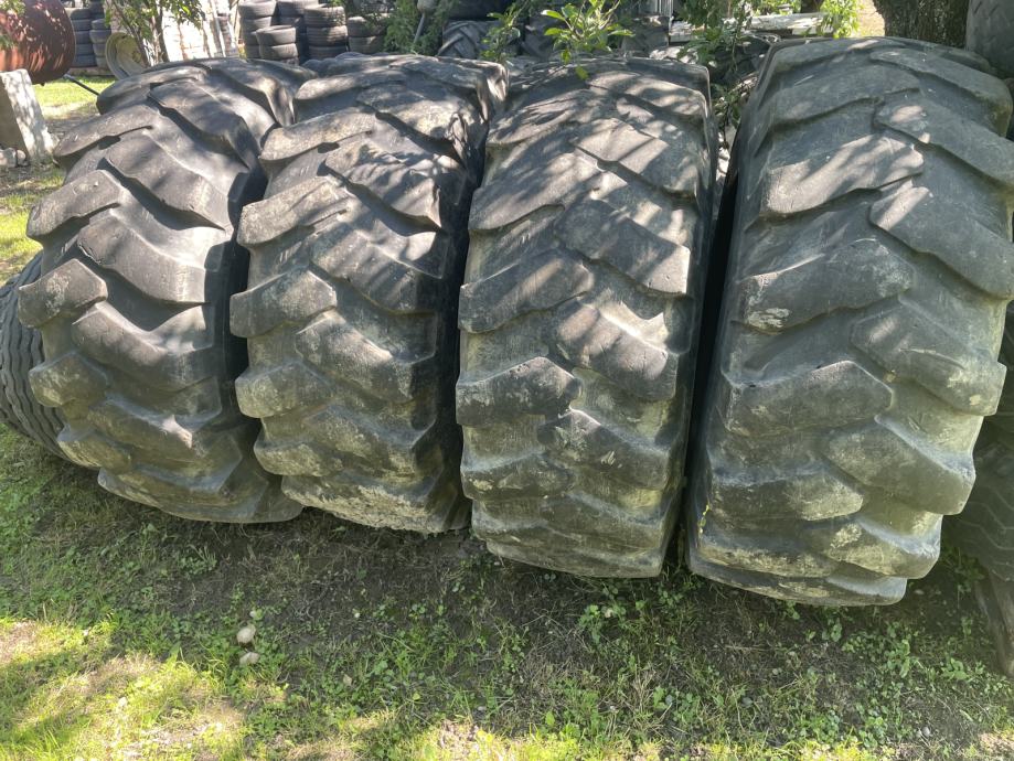 gume-20-5-25-mitas-slika-174042603
