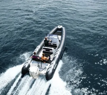 Gumenjak Brig Navigator 700 (730) - Makarska
