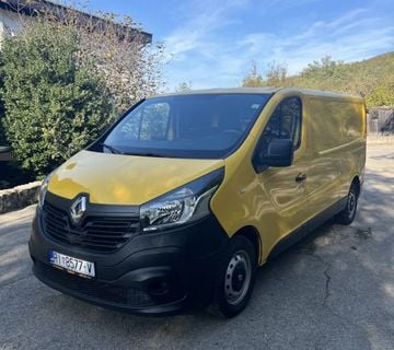 RENAULT TRAFIC FURGON L2H1, 2017 god.  - cover