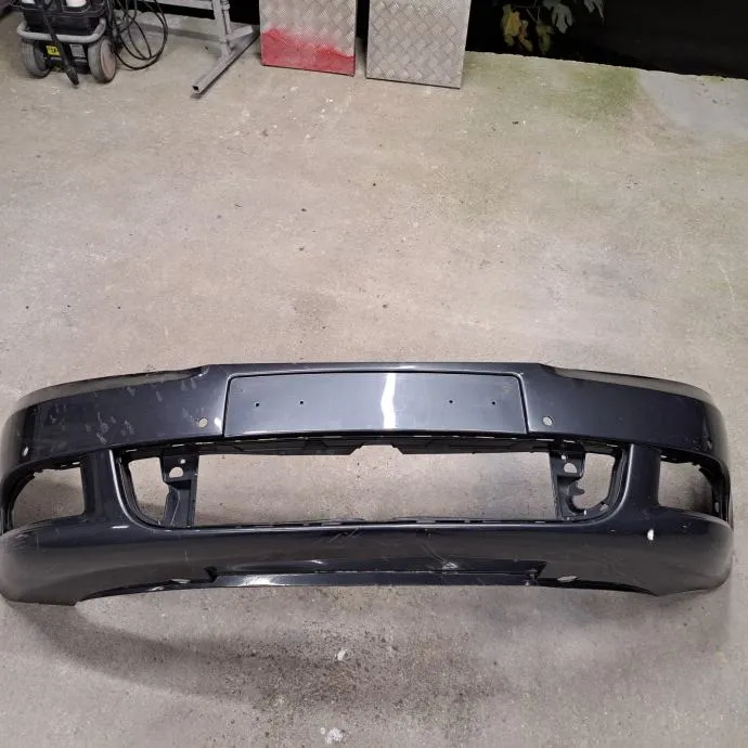 ŠKODA 2 PREDNJI BRANIK SA OTVORIMA ZA SENZORE - cover