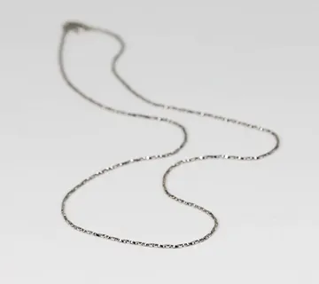 Srebrni lančić Aileen - cover