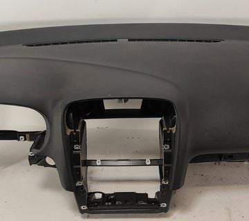 ARMATURA / KOKPIT / TABLA VW GOLF 6 - cover