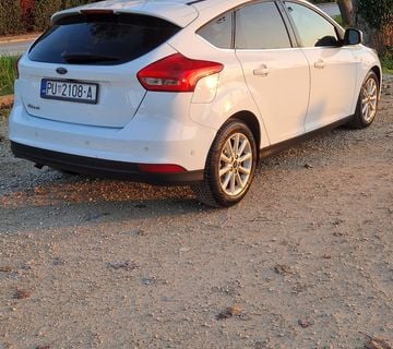 Ford Fokus 1.5 tdci 120 ks titanium automatic - cover