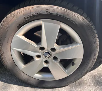 Škoda octavia combi - cover