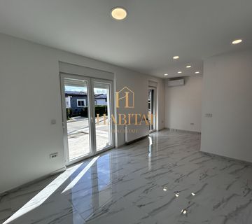 Zagreb , Donja Dubrava , novogradnja stan 80m2 , vrt , parking , 2SS+DB , PARKING - cover