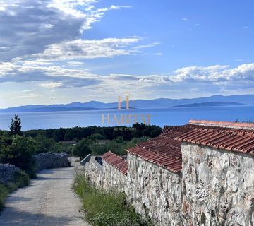 Dalmacija, Supetar, Kuca 110m2, 1300 m2 gradjevinska parcela , otvoren pogled na more - cover