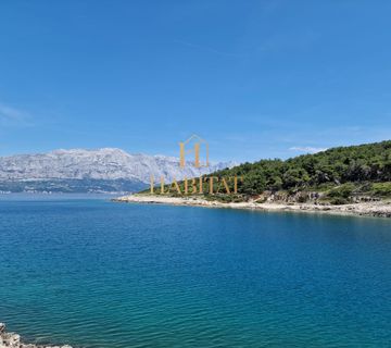 Dalmacija , Brac , zemljiste 19.706m2 , prvi red do mora , 4 objekta na parceli - cover