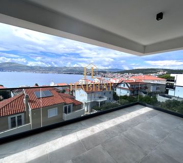 Dalmacija , Okrug Gornji , Penthouse 192m2 , otvoren pogled na more - cover