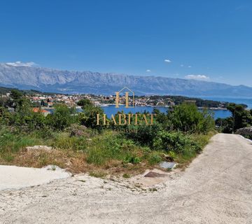 Dalmacija , Sumartin , gradjevinska parcela 653m2 , sva infrastruktura , pogled na more , 100m od mora - cover