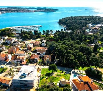 Rovinj,samostojeća kuća 426m2 na parceli od 840m2-do šumice i mora - cover